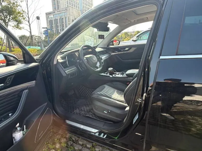 2022 HongQi HS5 2.0T 224HP L4 6AT,autocango,china used car exporter,china ev exporter,chinese used car exporter,chinese used ev exporter