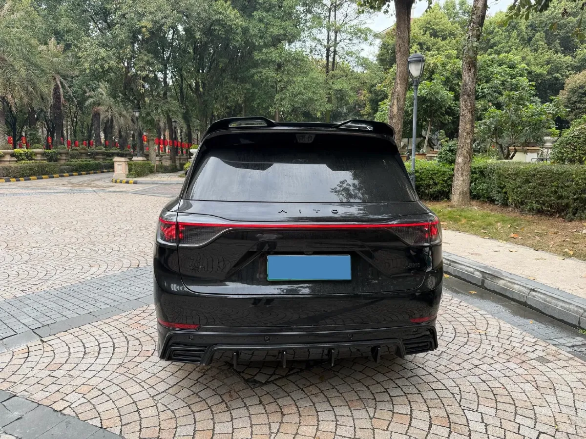2025 AITO AITO M9 REEV 160HP REEV 52KWH,autocango,china used car exporter,china ev exporter,chinese used car exporter,chinese used ev exporter