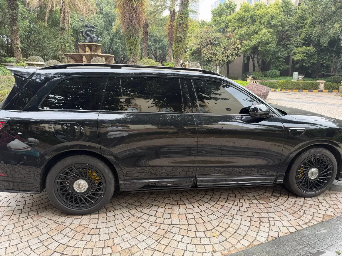 2025 AITO AITO M9 REEV 160HP REEV 52KWH,autocango,china used car exporter,china ev exporter,chinese used car exporter,chinese used ev exporter