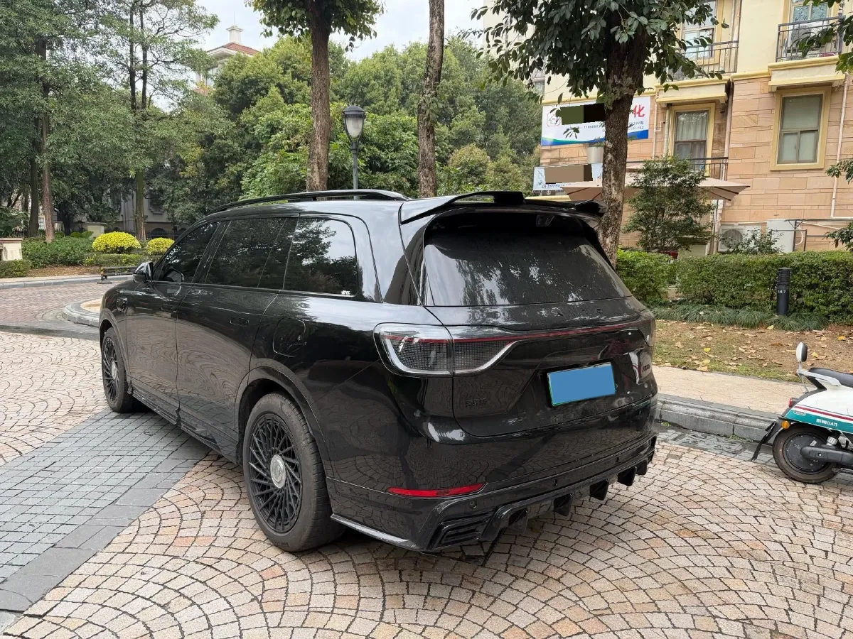 2025 AITO AITO M9 REEV 160HP REEV 52KWH,autocango,china used car exporter,china ev exporter,chinese used car exporter,chinese used ev exporter