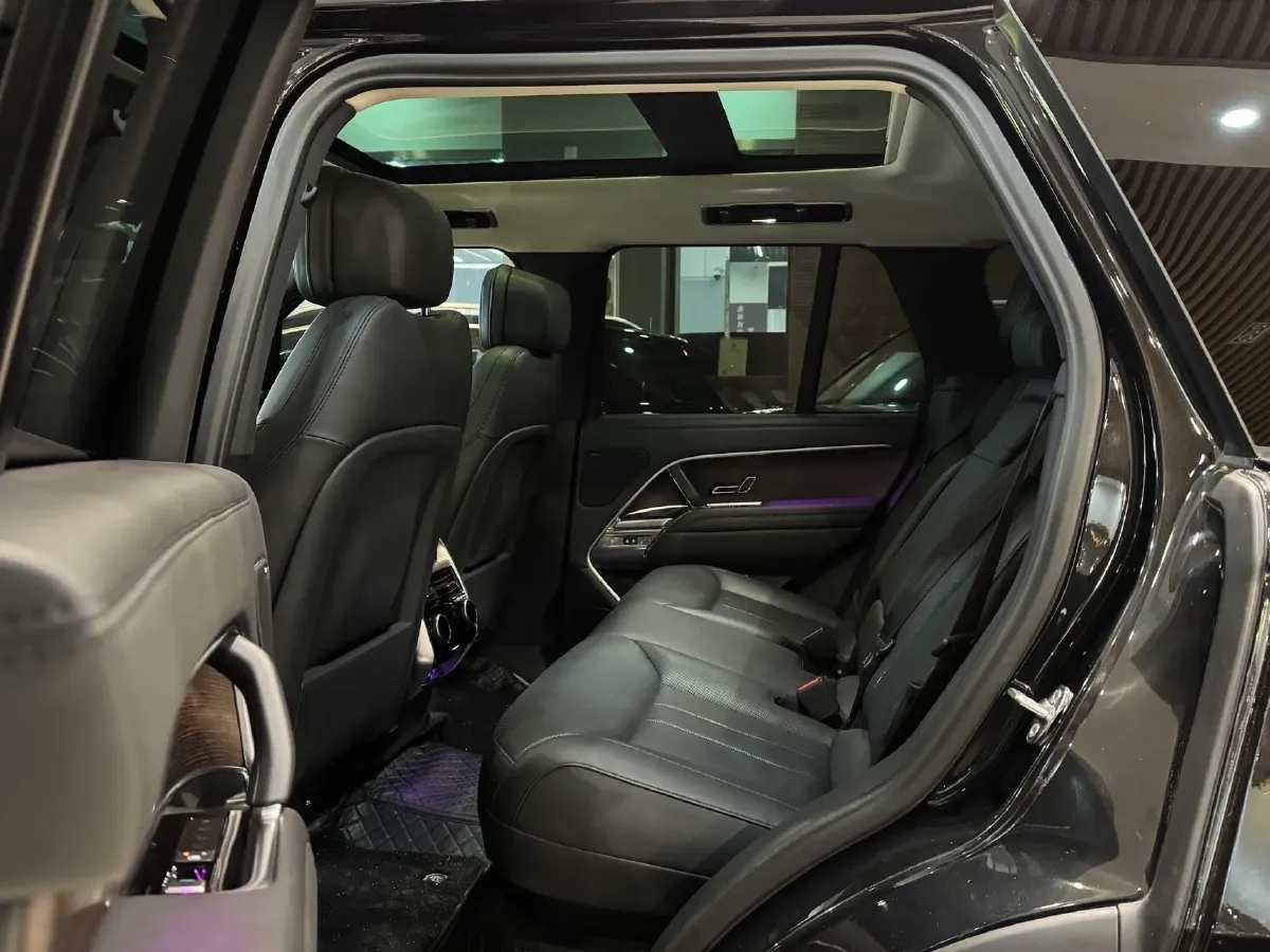 2023 Land Rover Range Rover 3.0T 360HP L6 8AT,autocango,china used car exporter,china ev exporter,chinese used car exporter,chinese used ev exporter