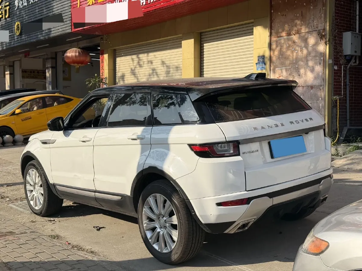 2018 Land Rover Range Rover Evoque 2.0T 241HP L4 9AT,autocango,china used car exporter,china ev exporter,chinese used car exporter,chinese used ev exporter