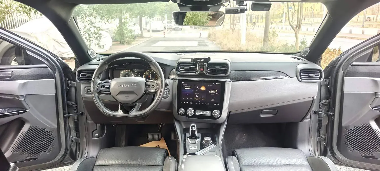 2022 LYNK&CO 03 2.0T 190HP L4 7DCT,autocango,china used car exporter,china ev exporter,chinese used car exporter,chinese used ev exporter