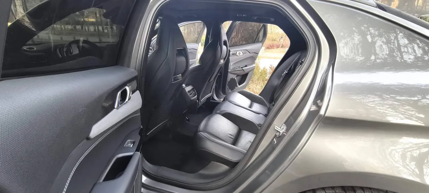 2022 LYNK&CO 03 2.0T 190HP L4 7DCT,autocango,china used car exporter,china ev exporter,chinese used car exporter,chinese used ev exporter