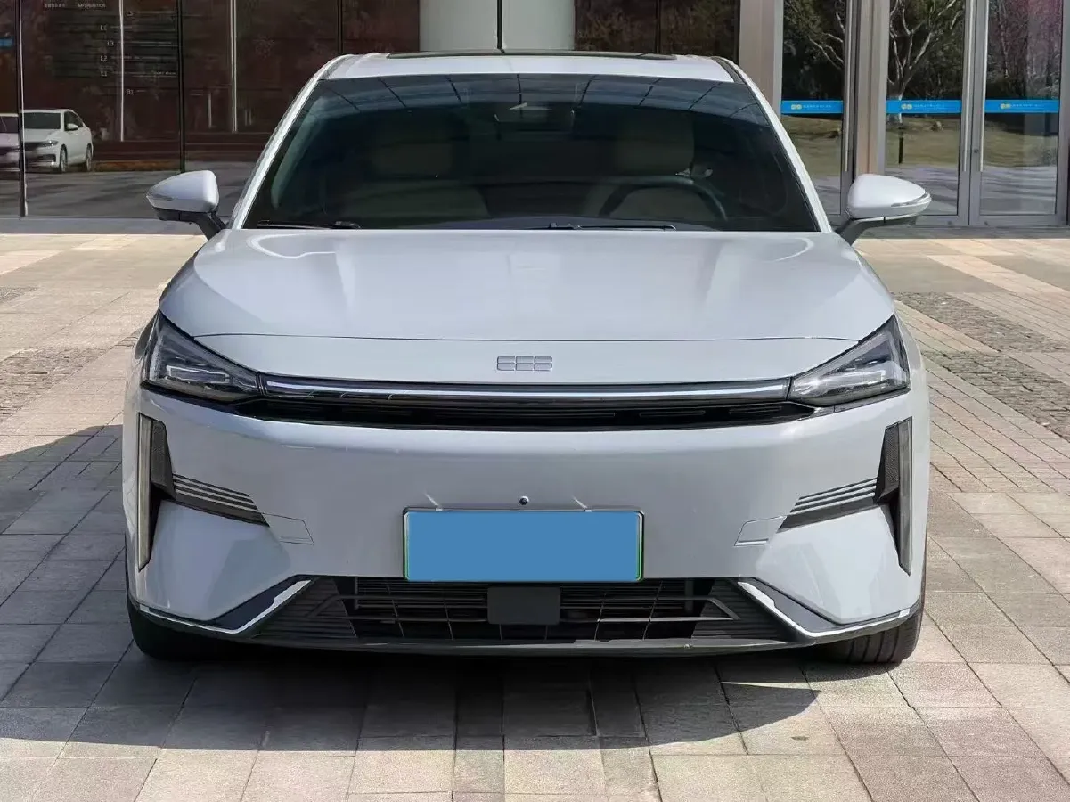 2024 Geely Galaxy L6 1.5T 163HP L4 3DHT PHEV,autocango,china used car exporter,china ev exporter,chinese used car exporter,chinese used ev exporter