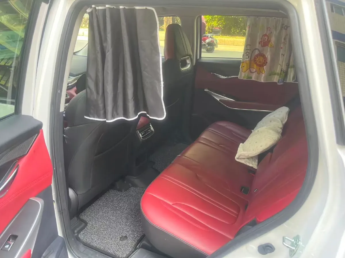 2022 ChangAn CS75 Plus 2.0T 233HP L4 8AT,autocango,china used car exporter,china ev exporter,chinese used car exporter,chinese used ev exporter