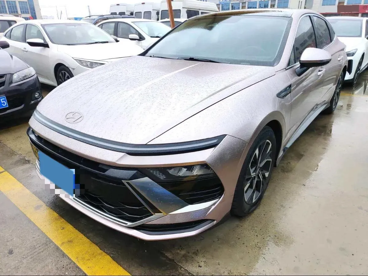 2024 Hyundai Sonata 1.5T 170HP L4 8AT,autocango,china used car exporter,china ev exporter,chinese used car exporter,chinese used ev exporter