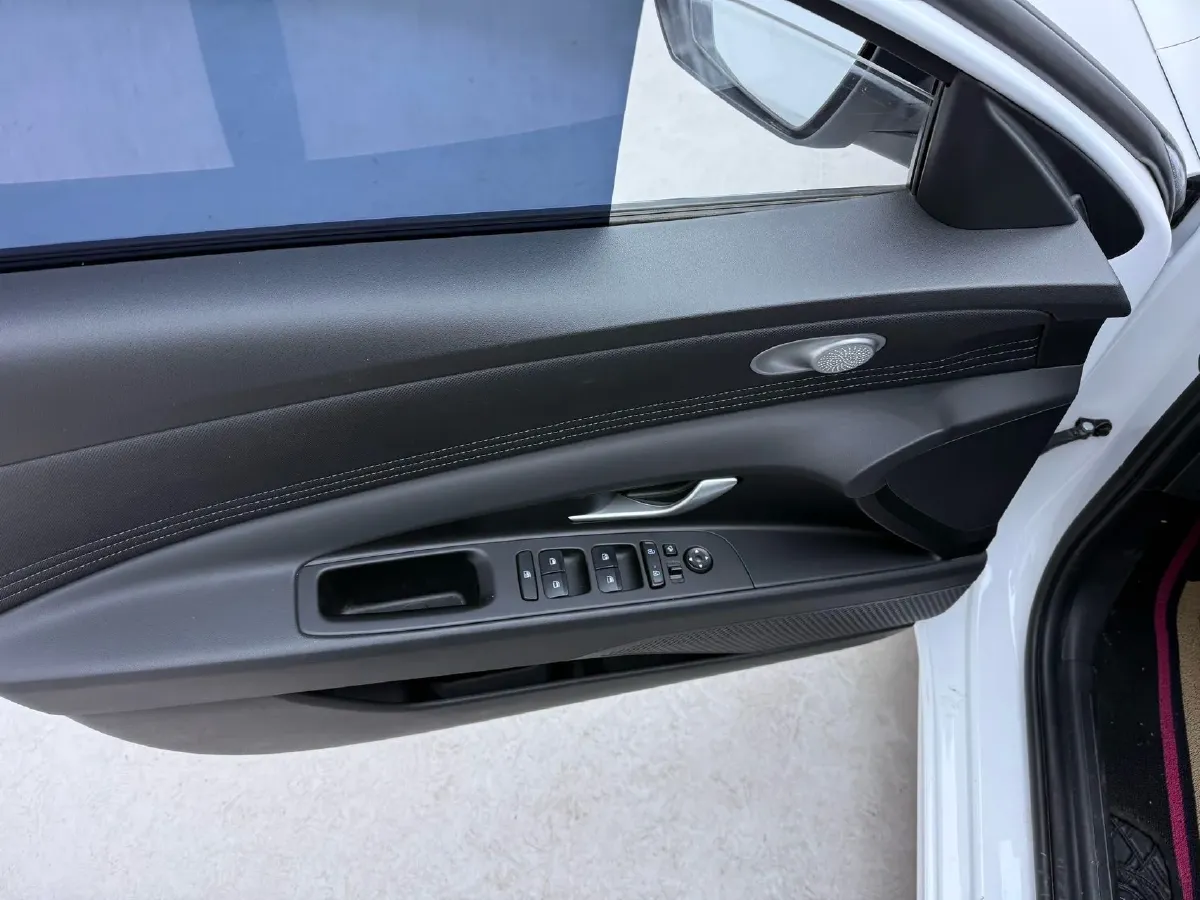 2022 Hyundai Elantra 1.5L 115HP L4 CVT,autocango,china used car exporter,china ev exporter,chinese used car exporter,chinese used ev exporter