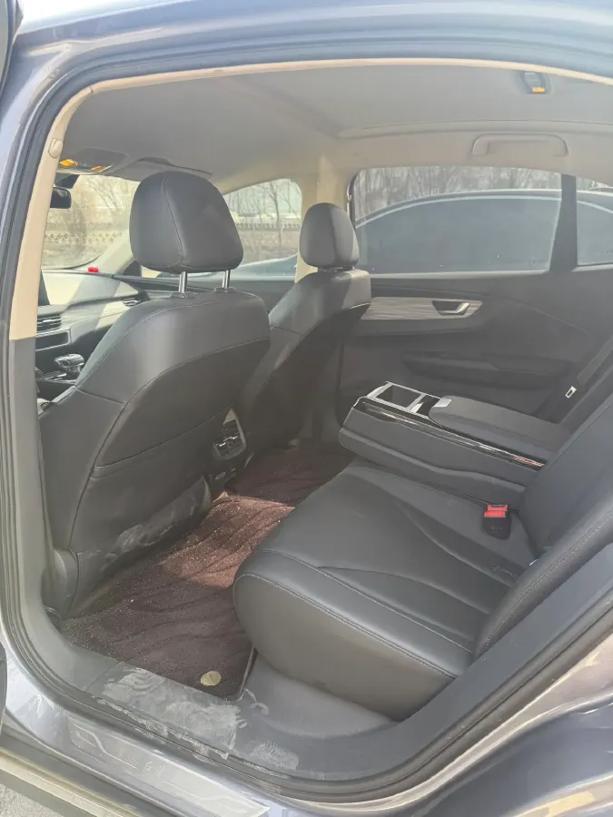 2023 HongQi E-QM5 BEV 82KWH,autocango,china used car exporter,china ev exporter,chinese used car exporter,chinese used ev exporter