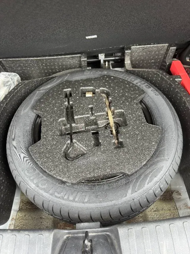 2019 WuLing HongGuang 1.5L 99HP L4 6MT,autocango,china used car exporter,china ev exporter,chinese used car exporter,chinese used ev exporter