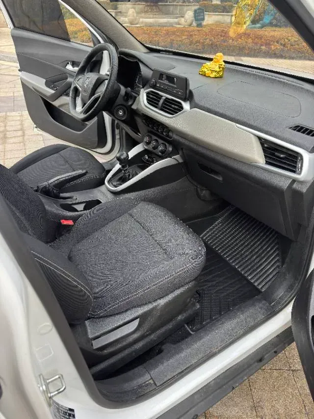 2019 WuLing HongGuang 1.5L 99HP L4 6MT,autocango,china used car exporter,china ev exporter,chinese used car exporter,chinese used ev exporter