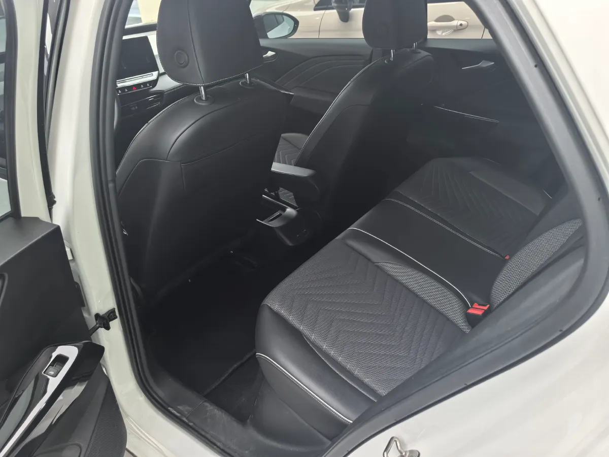 2024 Volkswagen ID.3 BEV 52.8KWH,autocango,china used car exporter,china ev exporter,chinese used car exporter,chinese used ev exporter