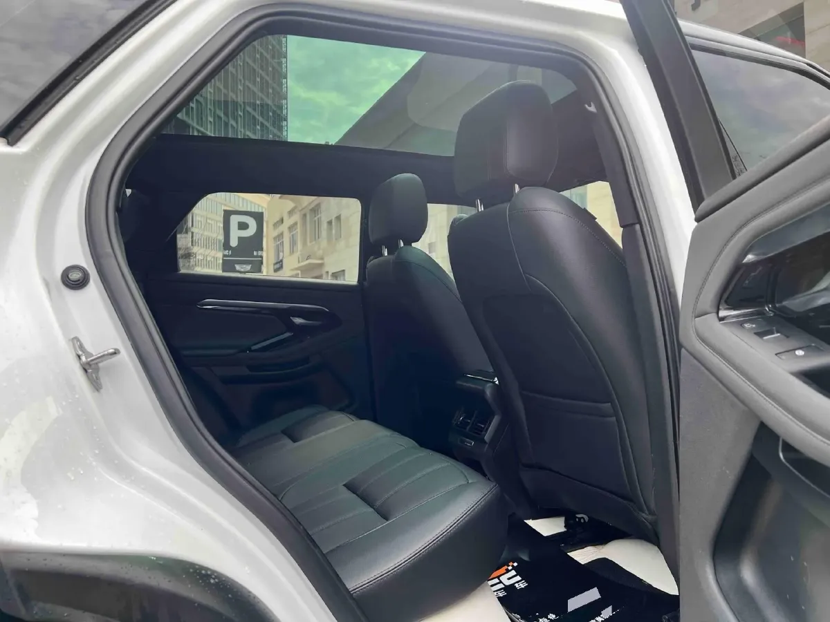 2020 Land Rover Range Rover Evoque 2.0T 249HP L4 9AT,autocango,china used car exporter,china ev exporter,chinese used car exporter,chinese used ev exporter