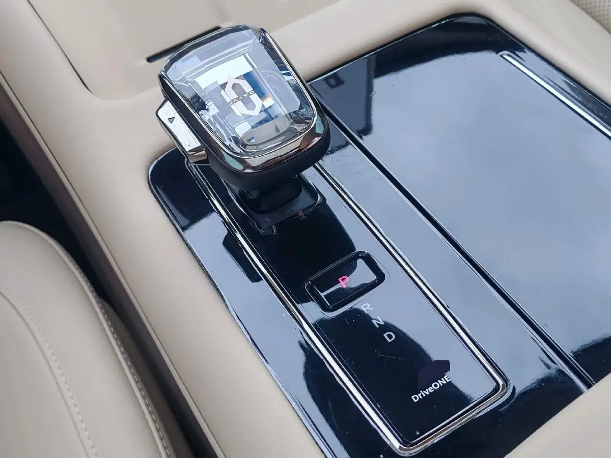 2024 AITO AITO M7 1.5T 152HP L4 REEV 38.5KWH,autocango,china used car exporter,china ev exporter,chinese used car exporter,chinese used ev exporter