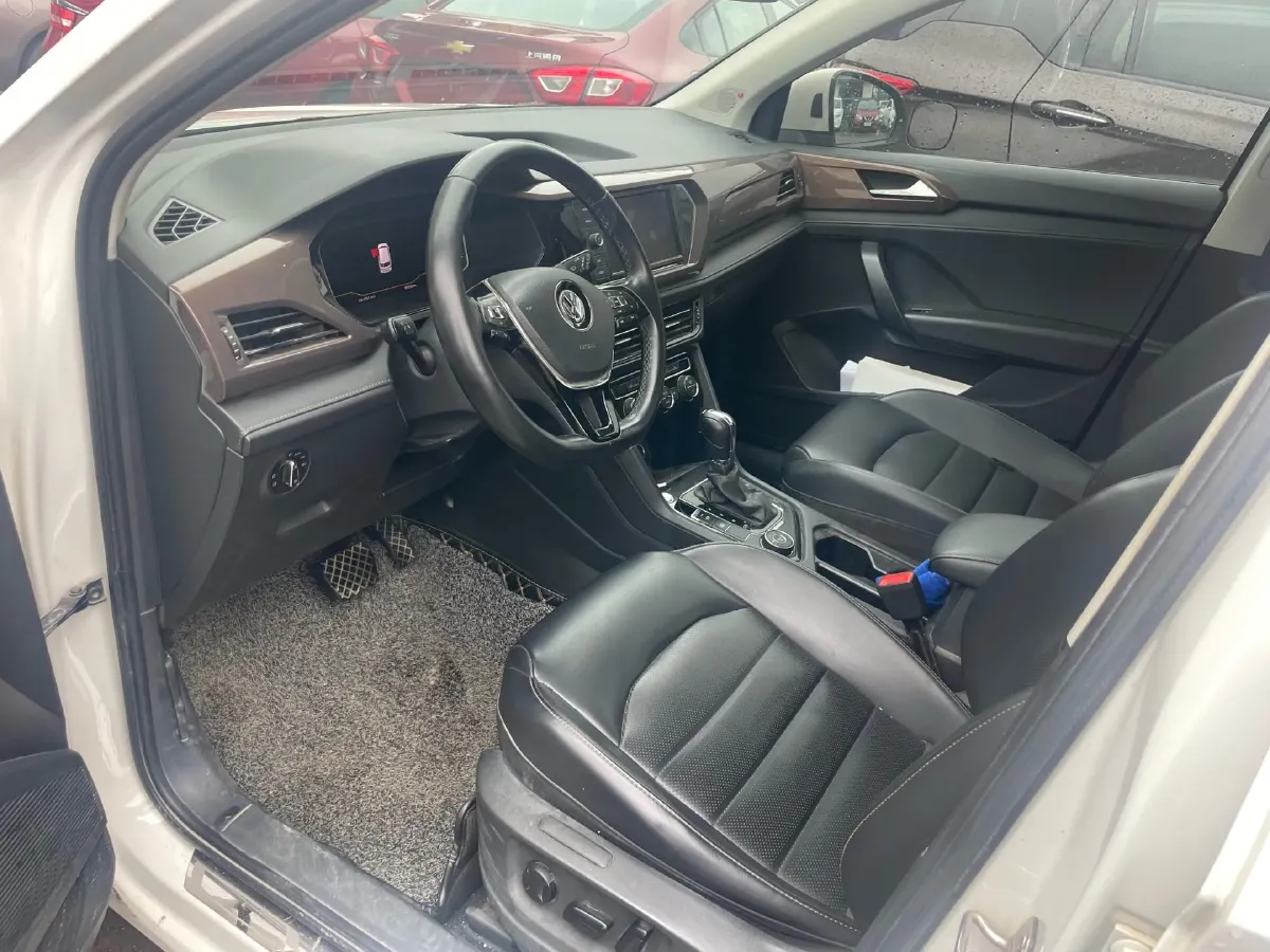 2019 Jeep Compass 1.3T 173HP L4 9AT,autocango,china used car exporter,china ev exporter,chinese used car exporter,chinese used ev exporter