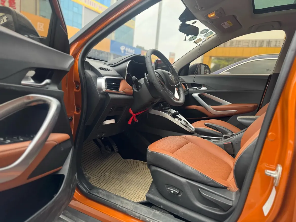 2019 Yema BoJun 1.5L 112HP L4 5MT,autocango,china used car exporter,china ev exporter,chinese used car exporter,chinese used ev exporter