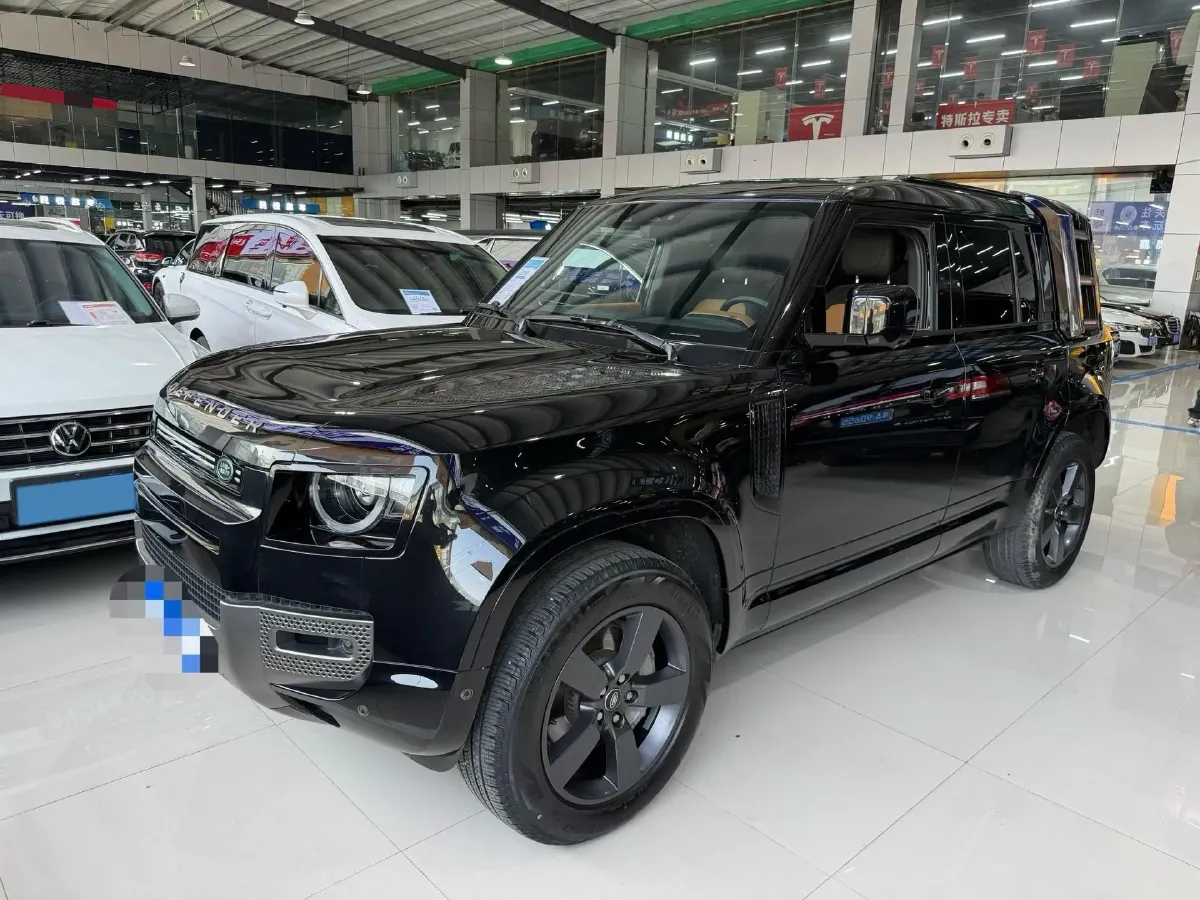 2024 Land Rover Defender 3.0T 400HP L6 8AT,autocango,china used car exporter,china ev exporter,chinese used car exporter,chinese used ev exporter