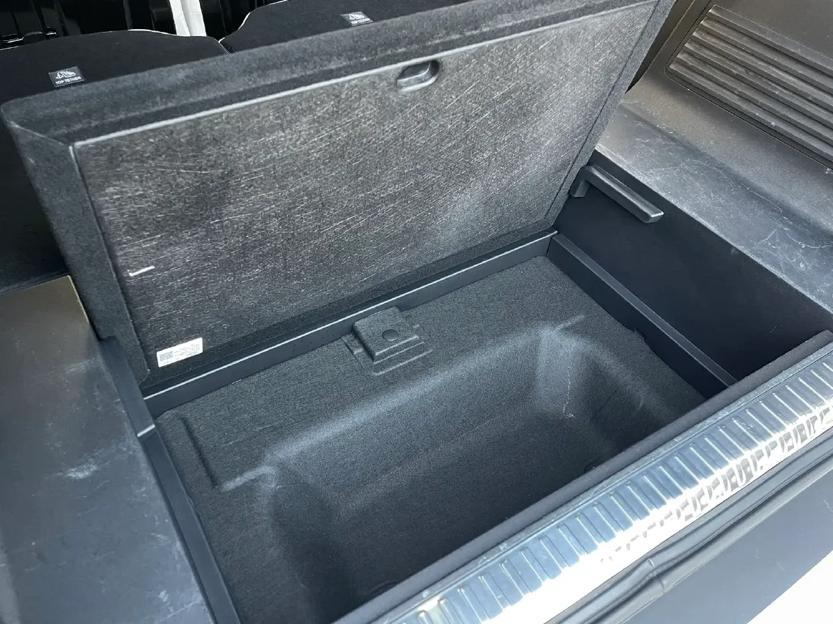 2025 iCAR iCAR Super V23 BEV 59.93KWH,autocango,china used car exporter,china ev exporter,chinese used car exporter,chinese used ev exporter