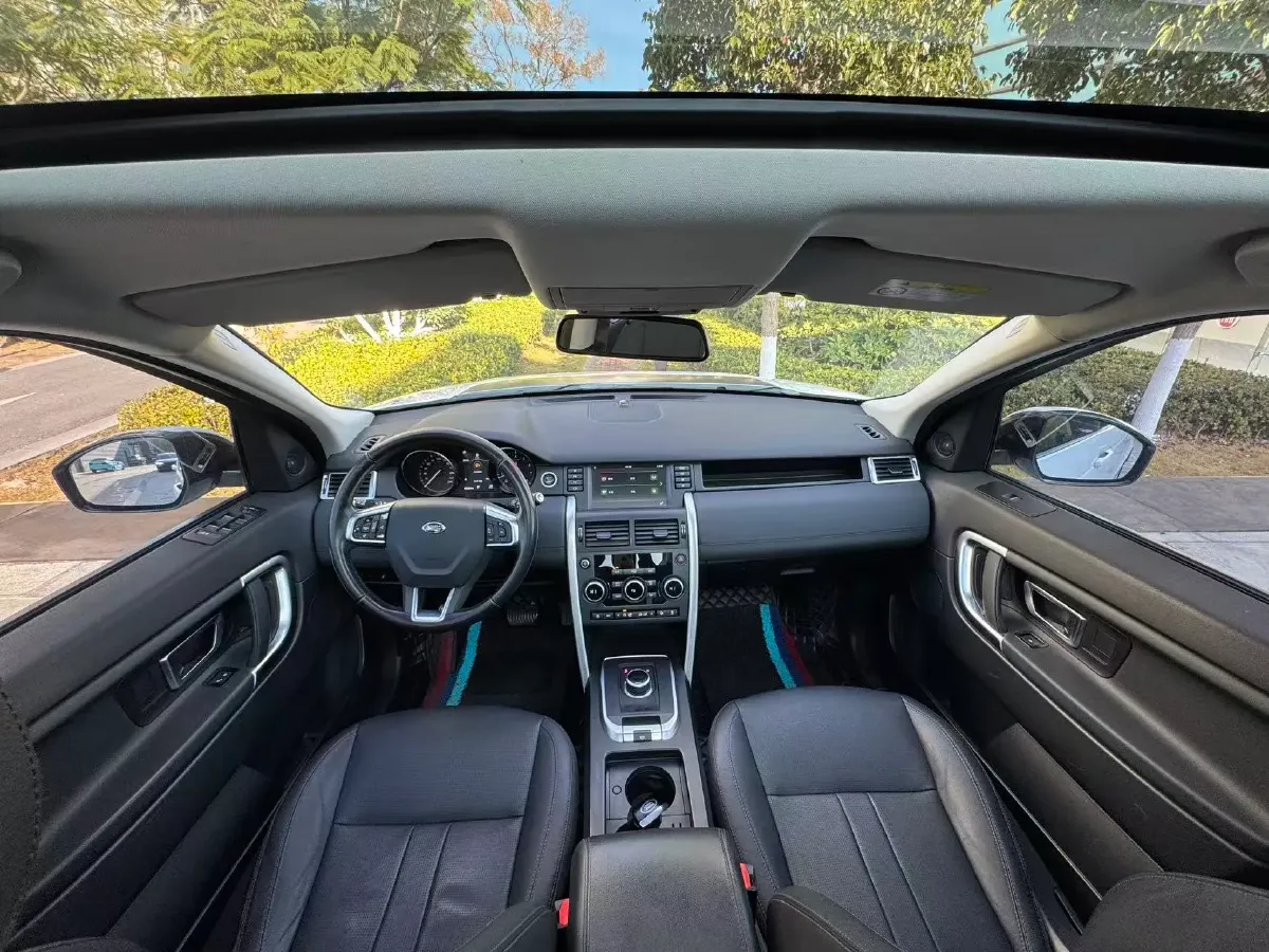 2019 Land Rover Discovery Sport 2.0T 241HP L4 9AT,autocango,china used car exporter,china ev exporter,chinese used car exporter,chinese used ev exporter