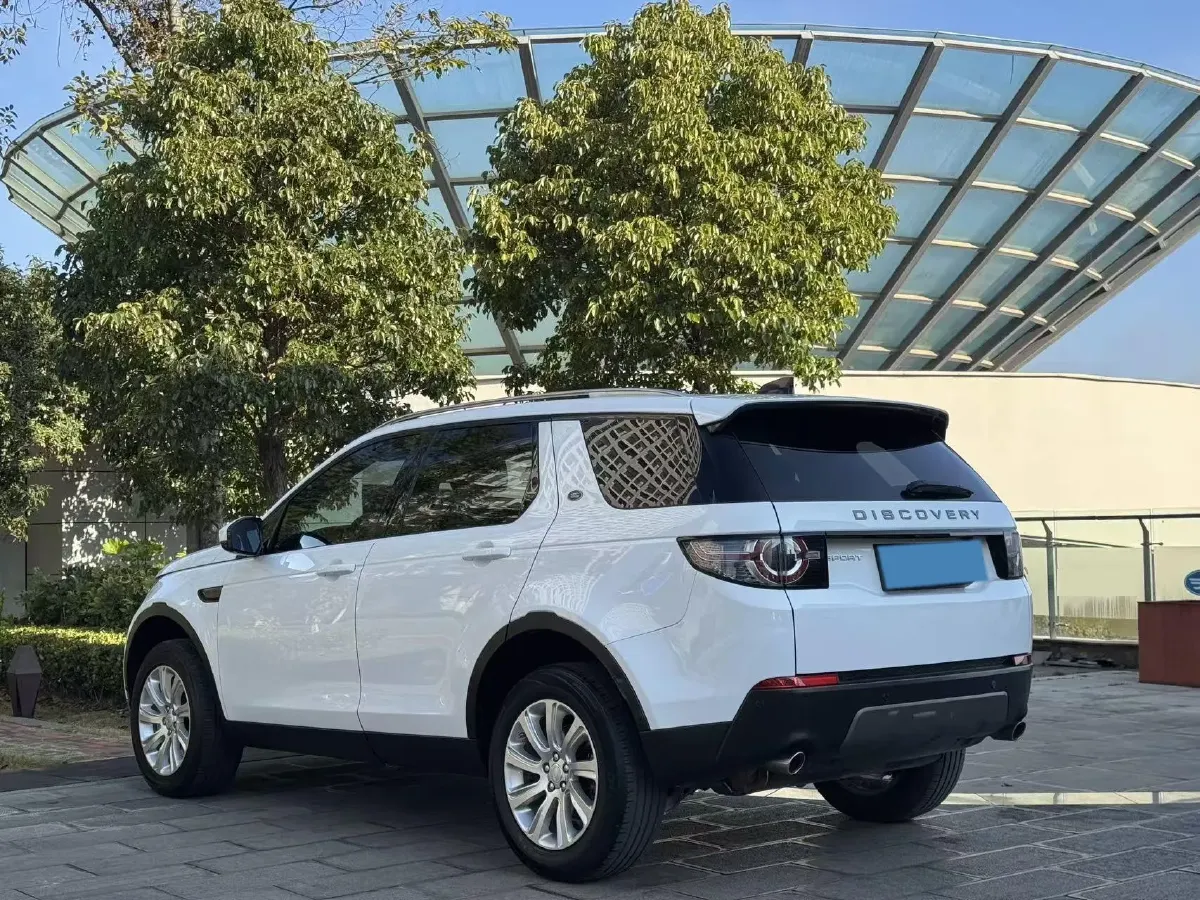2019 Land Rover Discovery Sport 2.0T 241HP L4 9AT,autocango,china used car exporter,china ev exporter,chinese used car exporter,chinese used ev exporter