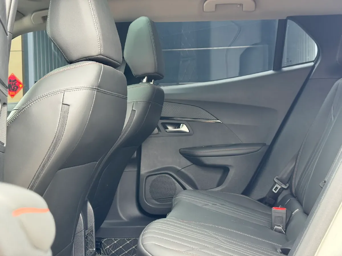 2022 Peugeot 2008 1.2T 136HP L3 6DCT,autocango,china used car exporter,china ev exporter,chinese used car exporter,chinese used ev exporter