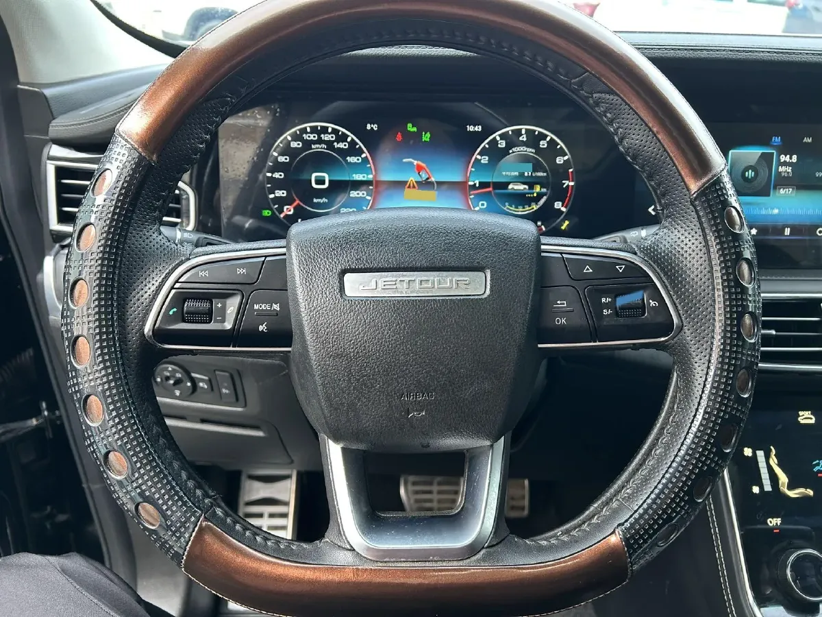 2020 Jetour X90 1.6T 197HP L4 7DCT,autocango,china used car exporter,china ev exporter,chinese used car exporter,chinese used ev exporter