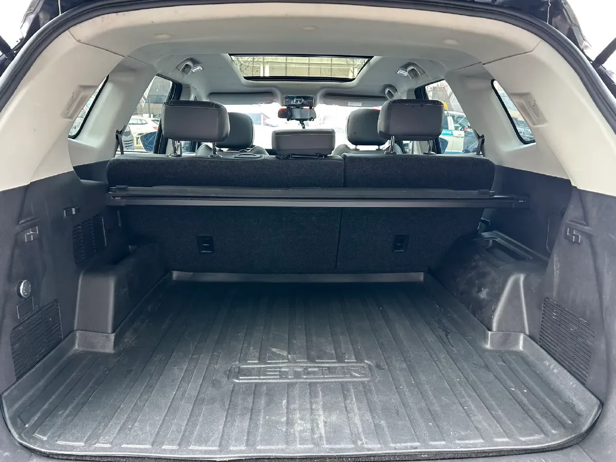 2020 Jetour X90 1.6T 197HP L4 7DCT,autocango,china used car exporter,china ev exporter,chinese used car exporter,chinese used ev exporter