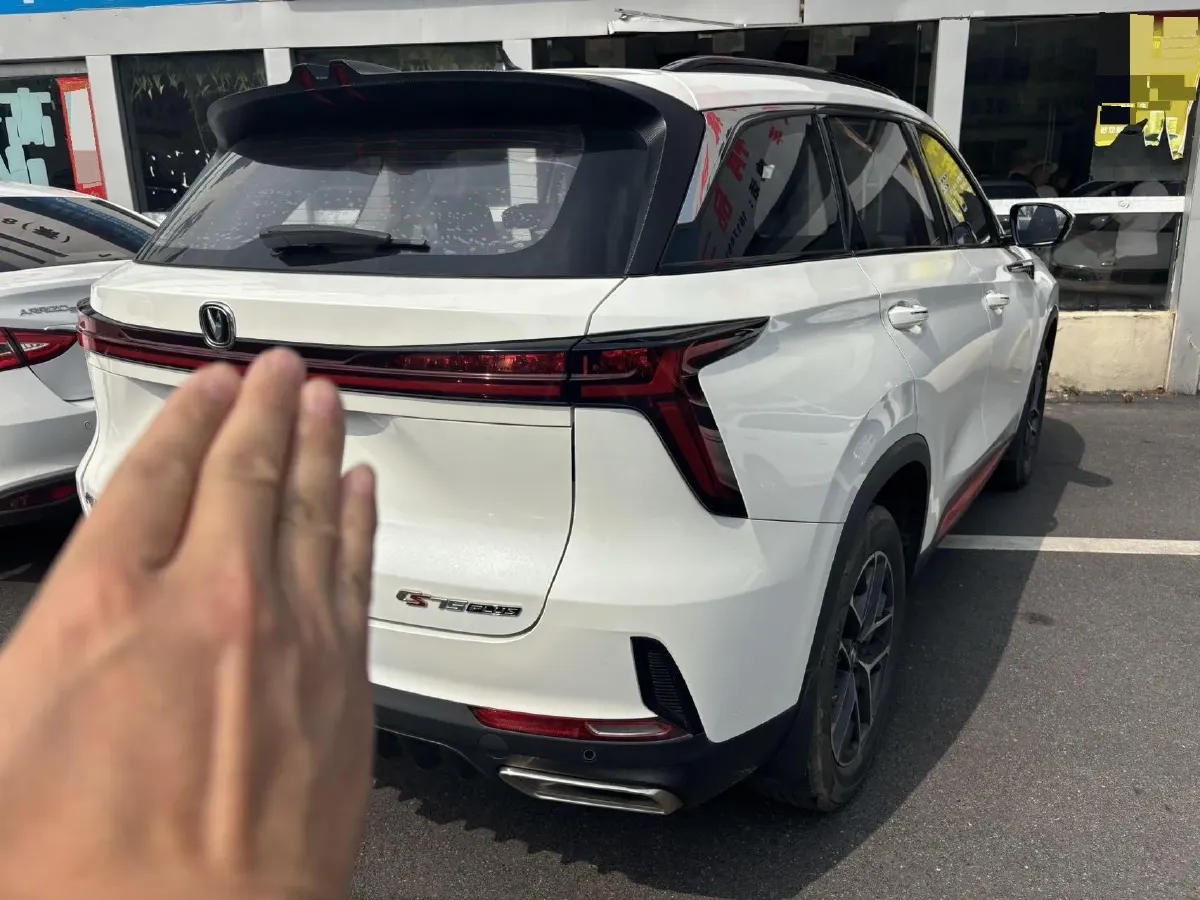 2022 ChangAn CS75 Plus 1.5T 188HP L4 8AT,autocango,china used car exporter,china ev exporter,chinese used car exporter,chinese used ev exporter