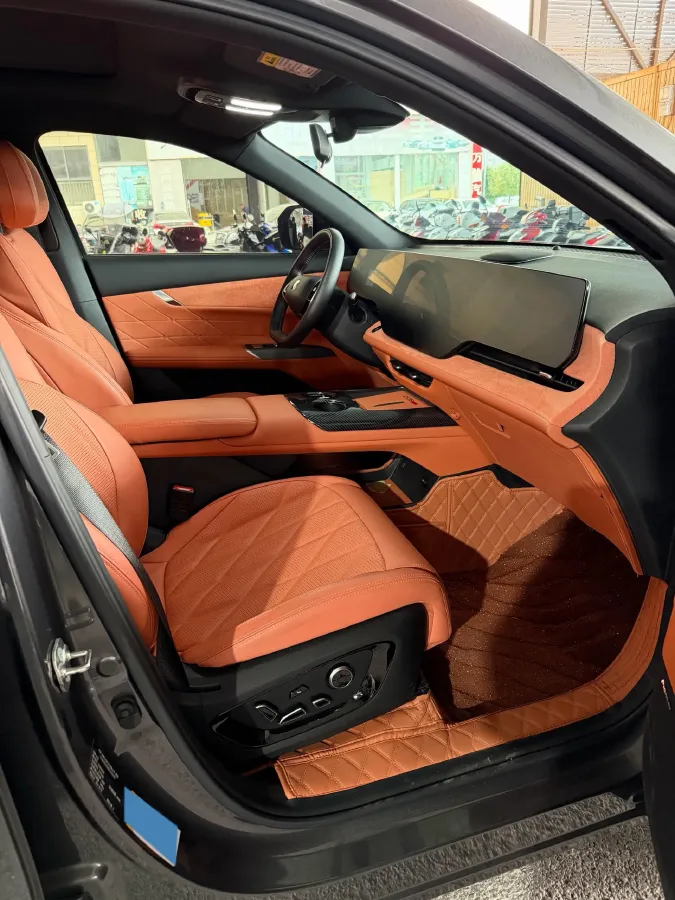 2024 ChangAn CS75 Plus 1.5T 188HP L4 8AT,autocango,china used car exporter,china ev exporter,chinese used car exporter,chinese used ev exporter