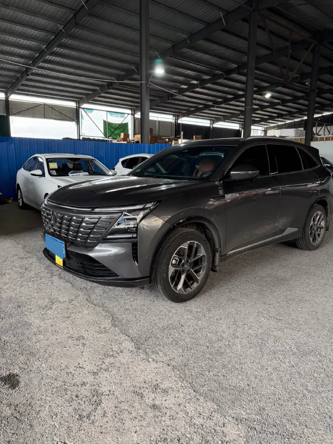 2024 ChangAn CS75 Plus 1.5T 188HP L4 8AT,autocango,china used car exporter,china ev exporter,chinese used car exporter,chinese used ev exporter