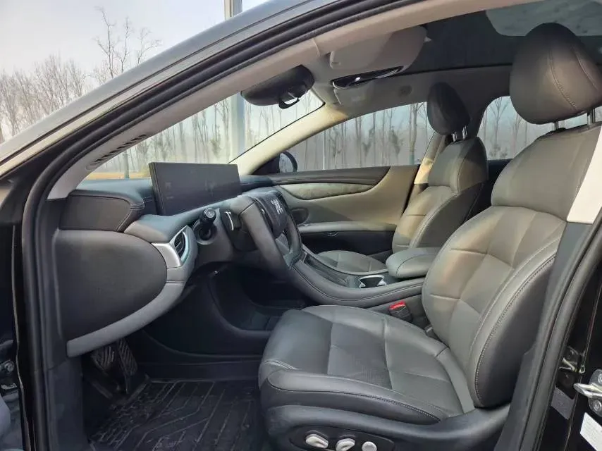 2024 IM L6 BEV 100KWH,autocango,china used car exporter,china ev exporter,chinese used car exporter,chinese used ev exporter