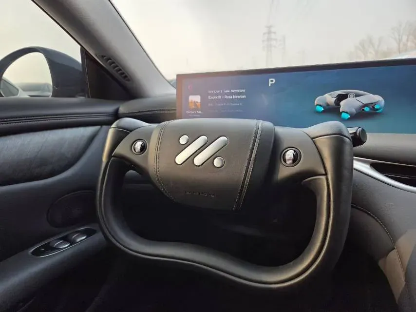 2024 IM L6 BEV 100KWH,autocango,china used car exporter,china ev exporter,chinese used car exporter,chinese used ev exporter