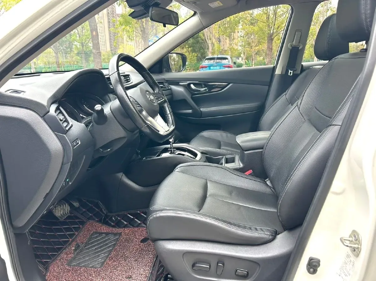 2020 Nissan X-Trail 2.0L 154HP L4 CVT,autocango,china used car exporter,china ev exporter,chinese used car exporter,chinese used ev exporter