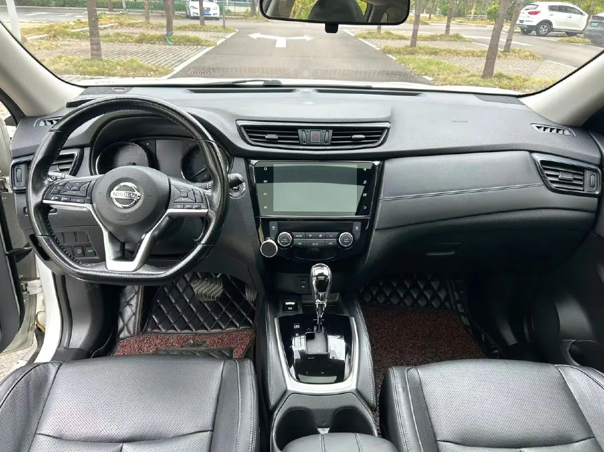 2020 Nissan X-Trail 2.0L 154HP L4 CVT,autocango,china used car exporter,china ev exporter,chinese used car exporter,chinese used ev exporter