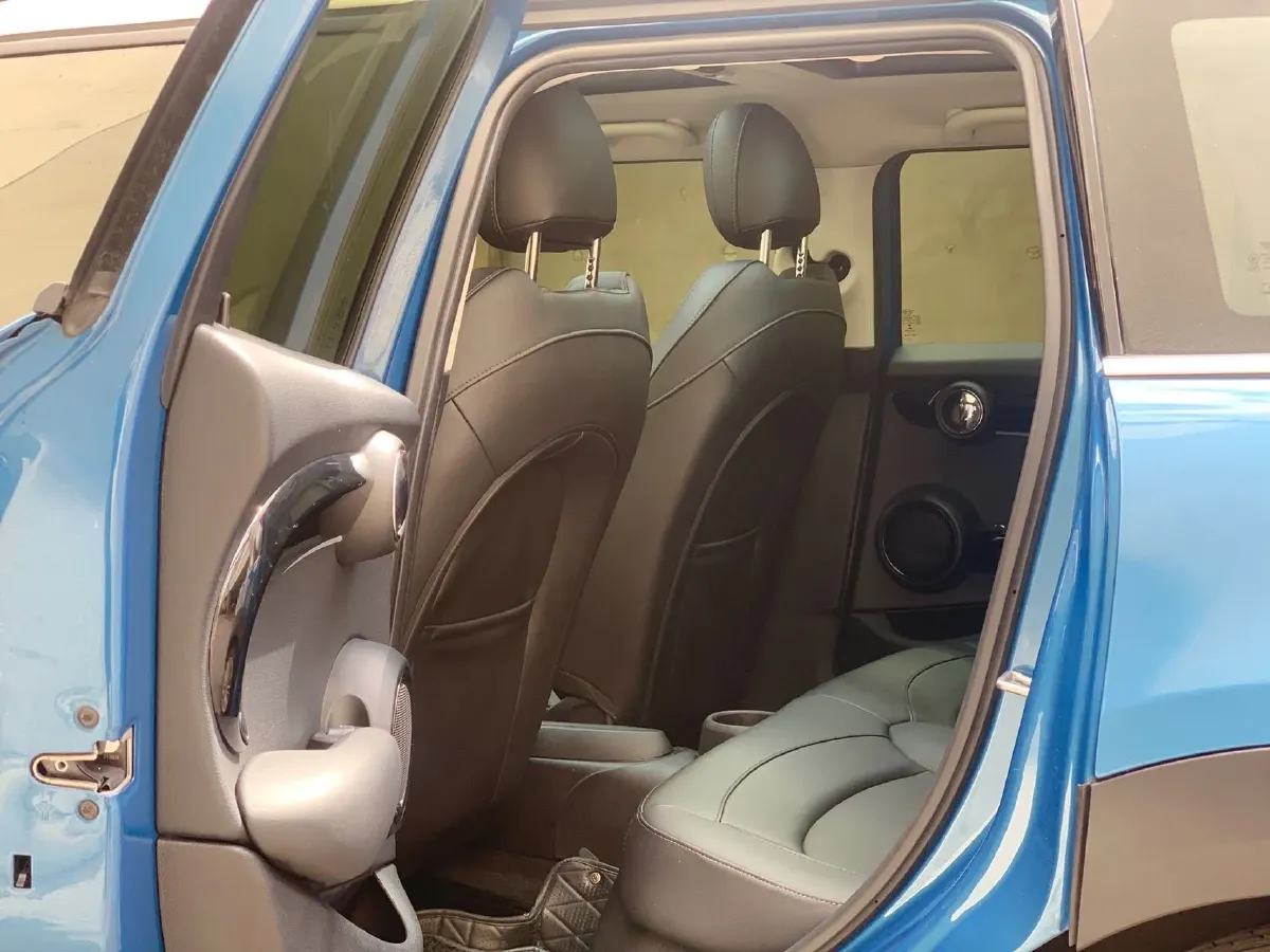 2022 MINI MINI 1.5T 136HP L3 7DCT,autocango,china used car exporter,china ev exporter,chinese used car exporter,chinese used ev exporter