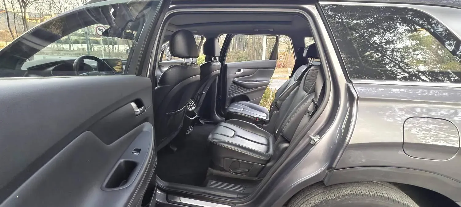 2019 Hyundai Santafe 2.0T 240HP L4 8AT,autocango,china used car exporter,china ev exporter,chinese used car exporter,chinese used ev exporter