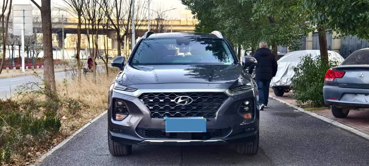2019 Hyundai Santafe 2.0T 240HP L4 8AT,autocango,china used car exporter,china ev exporter,chinese used car exporter,chinese used ev exporter
