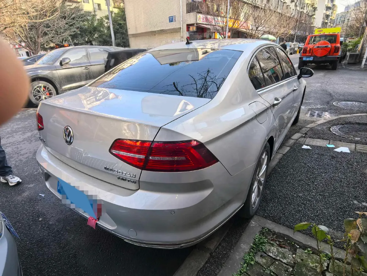 2019 Volkswagen Magotan 2.0T 186HP L4 7DCT,autocango,china used car exporter,china ev exporter,chinese used car exporter,chinese used ev exporter