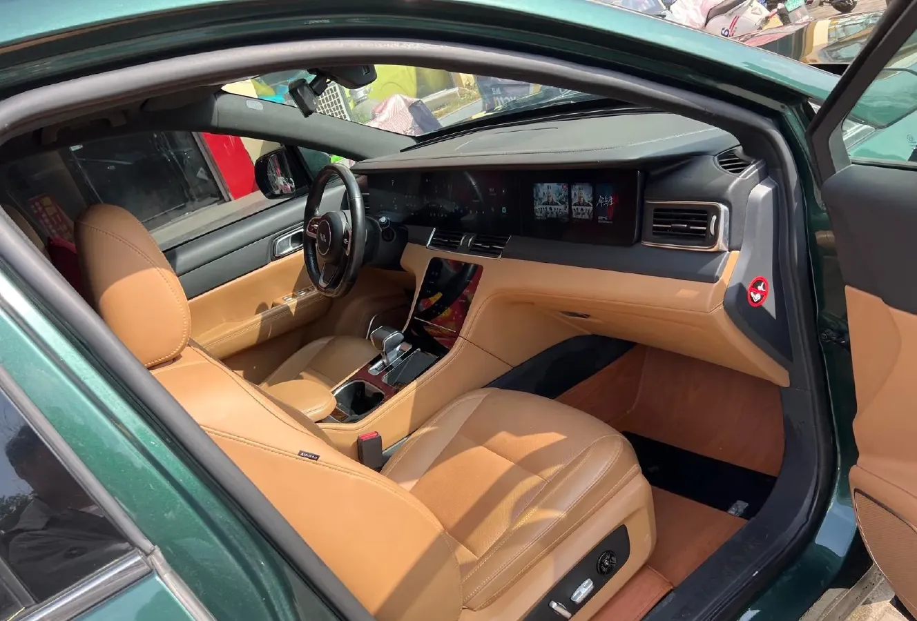 2021 Li ONE Range Extended 131HP REEV 40.5KWH,autocango,china used car exporter,china ev exporter,chinese used car exporter,chinese used ev exporter