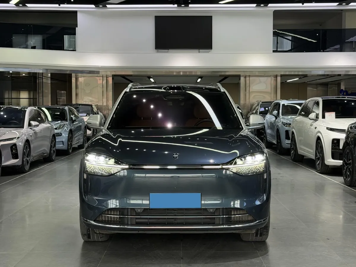 2024 AITO AITO M9 1.5T 152HP L4 REEV 42KWH,autocango,china used car exporter,china ev exporter,chinese used car exporter,chinese used ev exporter