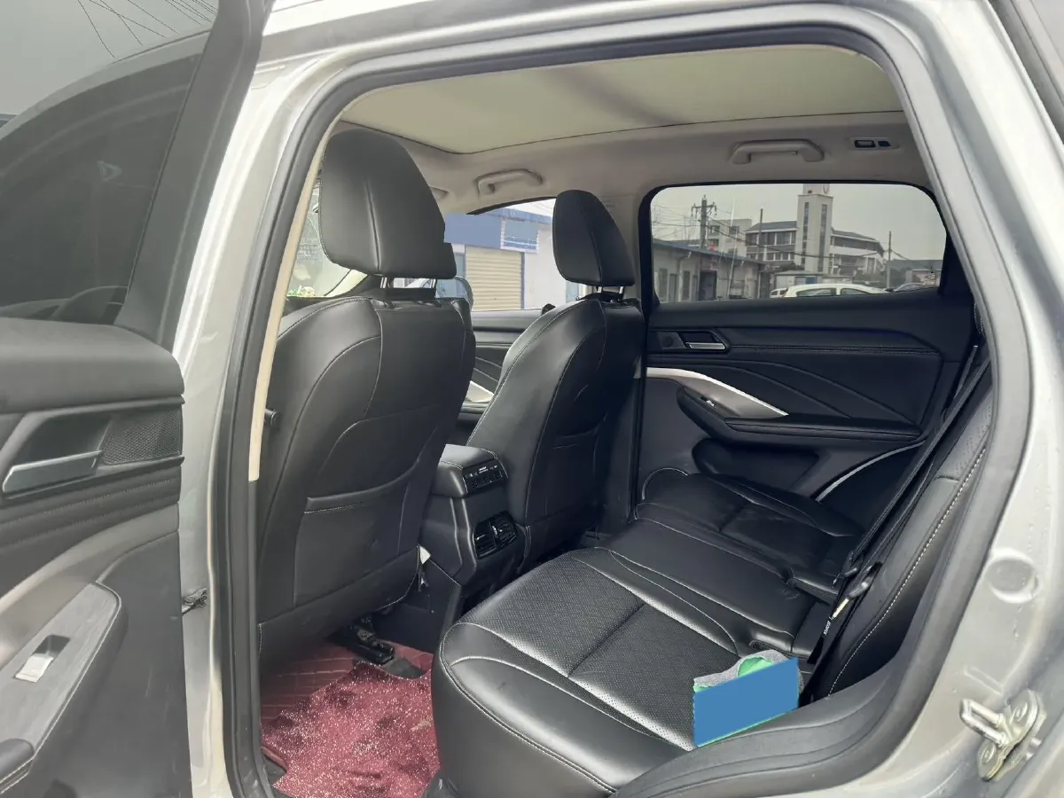 2018 WEY VV6 2.0T 197HP L4 7DCT,autocango,china used car exporter,china ev exporter,chinese used car exporter,chinese used ev exporter