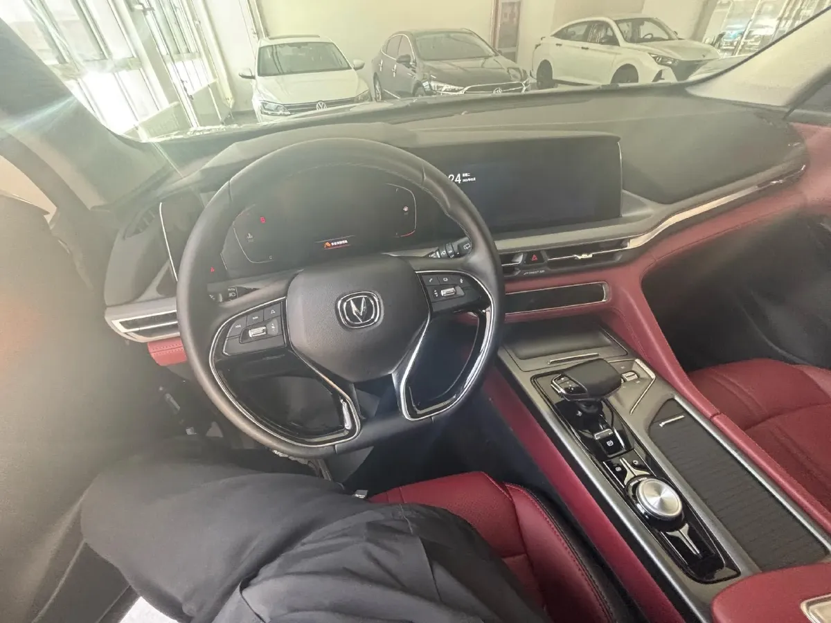 2022 ChangAn CS75 Plus 1.5T 178HP L4 6AT,autocango,china used car exporter,china ev exporter,chinese used car exporter,chinese used ev exporter