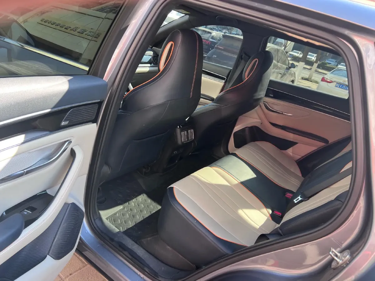 2022 Hyundai Tucson 2.0L 150HP L4 6AT Hybrid,autocango,china used car exporter,china ev exporter,chinese used car exporter,chinese used ev exporter