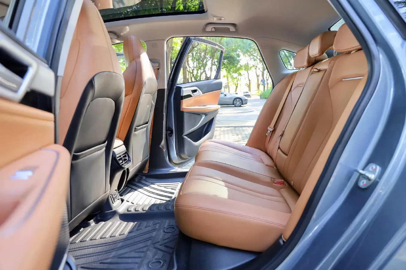 2022 Xpeng P5 BEV 66.2KWH,autocango,china used car exporter,china ev exporter,chinese used car exporter,chinese used ev exporter