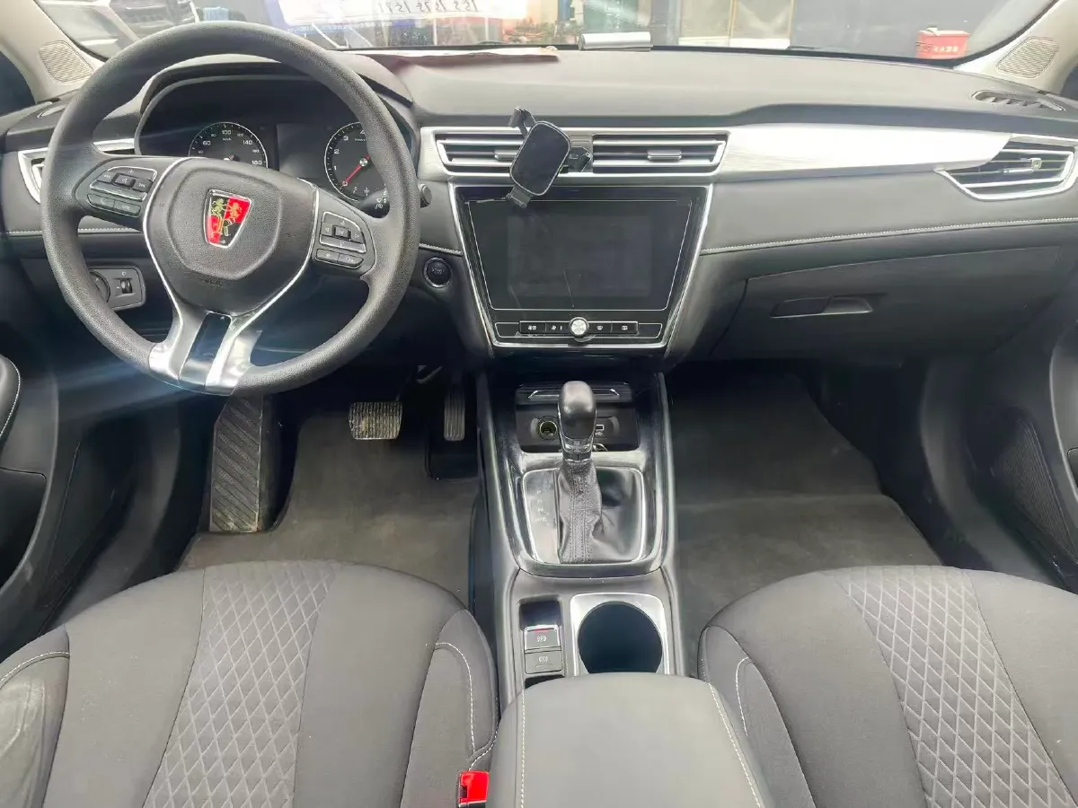 2019 Roewe i5 1.5L 120HP L4 CVT,autocango,china used car exporter,china ev exporter,chinese used car exporter,chinese used ev exporter