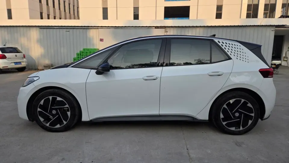 2025 Volkswagen ID.3 BEV 52.8KWH,autocango,china used car exporter,china ev exporter,chinese used car exporter,chinese used ev exporter