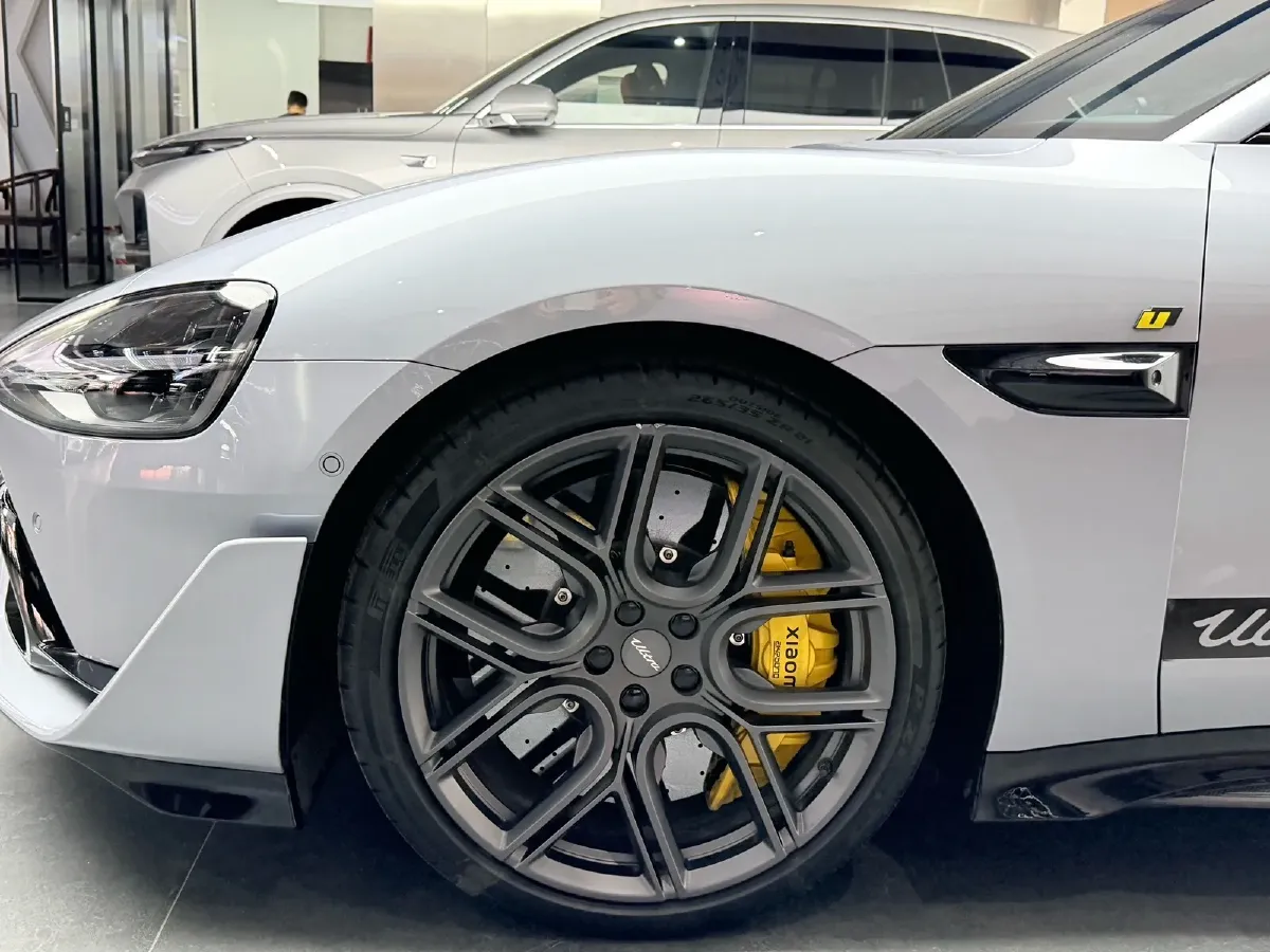 2025 MI SU7 Ultra BEV 93.7KWH,autocango,china used car exporter,china ev exporter,chinese used car exporter,chinese used ev exporter