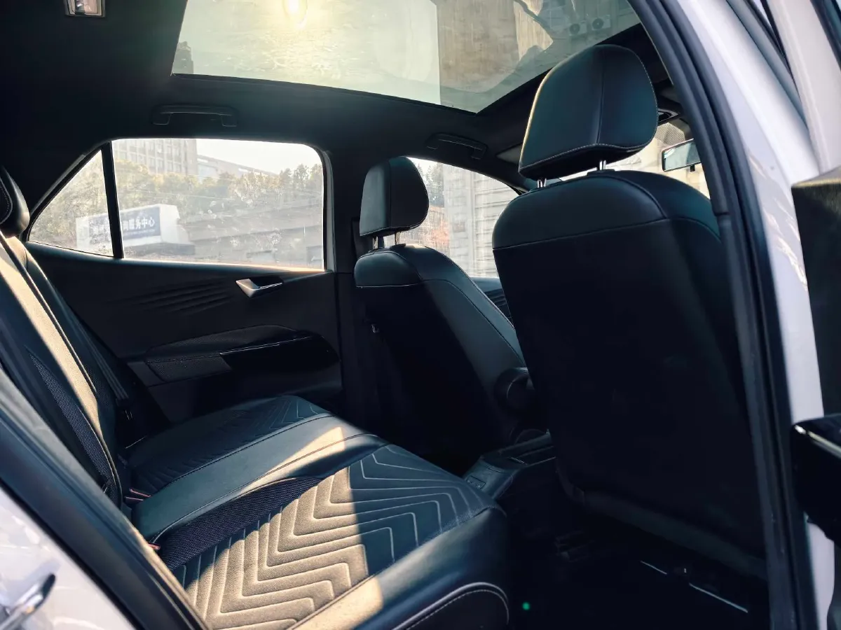 2022 Volkswagen ID.3 BEV 57.3KWH,autocango,china used car exporter,china ev exporter,chinese used car exporter,chinese used ev exporter