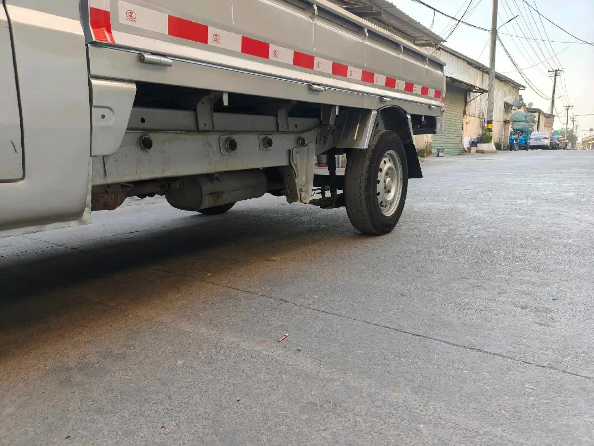 2021 WuLing RongGuang Mini Truck 1.5L 99HP L4 5MT,autocango,china used car exporter,china ev exporter,chinese used car exporter,chinese used ev exporter