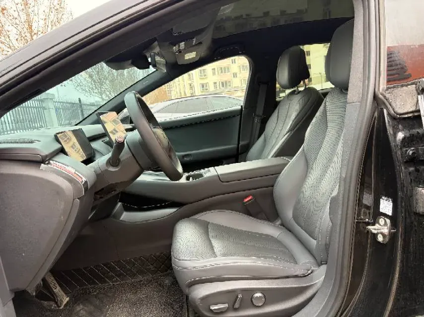 2024 Xpeng P7+ BEV 60.7KWH,autocango,china used car exporter,china ev exporter,chinese used car exporter,chinese used ev exporter